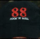 88rocknroll_cap_000